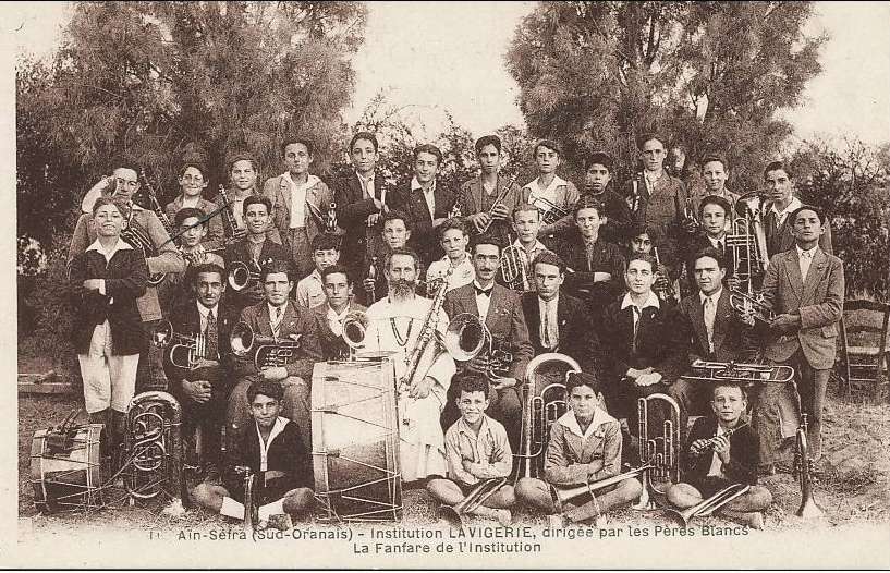 LA FANFARE de l'INSTITUTION LAVIGERIE 